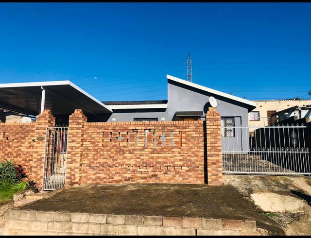 3 BEDROOM HOUSE FOR SALE IN KWAMASHU M
